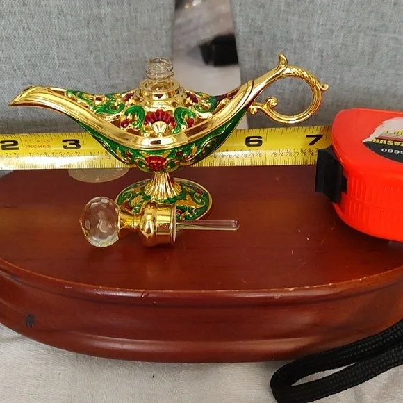 Women's Decorative Perfume Bottle - Picture 5 of 5